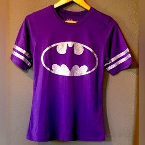 Batman Purple DC Collectable T-Shirt with Flashy Silver Batman Logo.